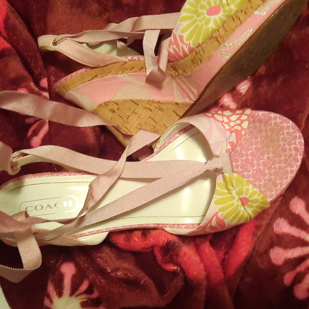 Gorgeous SeXXXy AUTHENTIC GENUINE COACH summer wedges high heels